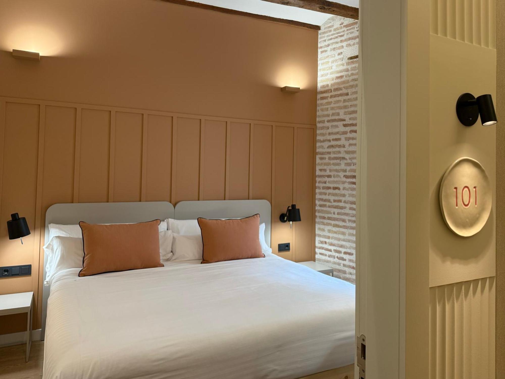 Cosy Rooms Embajador Valencia Exterior photo